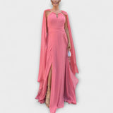 Mabel - Elegantna maxi obleka s plaščem in visokim razporkom