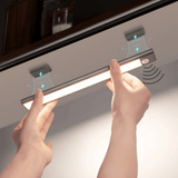 USB LED lučka s pametnim senzorjem in energijsko varčnim samodejnim prilagajanjem svetlosti