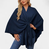 Daniela – Eleganten pončo z vozlom v padajočem slogu