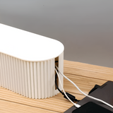 Elegantna minimalistična škatla za kable v očarljivem makaron oblikovanju