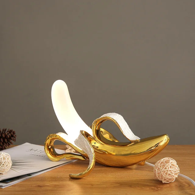 Banane Chic BananaShine svetilka za trendno in elegantno dekoracijo