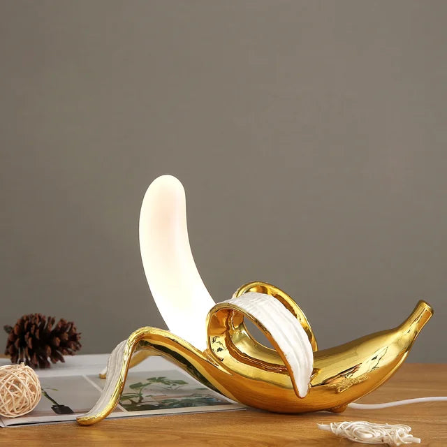 Banane Chic BananaShine svetilka za trendno in elegantno dekoracijo