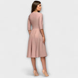 Ana - Elegantna Midi Obleka s Pasom za Zavezovanje