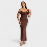 Ione - Bodycon obleka z odprtimi rameni in nabranimi detajli