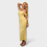 Ione - Bodycon obleka z odprtimi rameni in nabranimi detajli