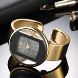 María - Bold Black & Gold
