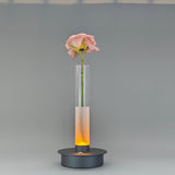 Elegantna in moderna TouchGlow namizna svetilka za popolno ambientno osvetlitev