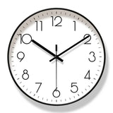 Stilna stenska ura z minimalističnim dizajnom za prefinjen videz